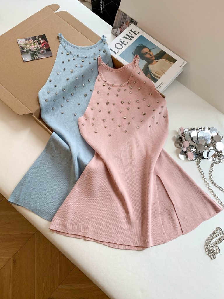 Elegant Sweet Rhinestone Cami Knit Short Dress for Women Summer Split Sleeveless Top