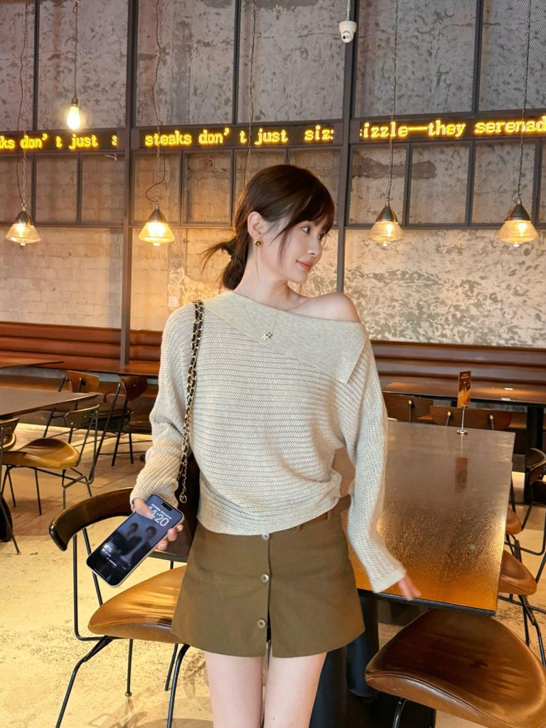 In Stock Asymmetric Off-Shoulder Cutout Knit Top Women Autumn Loose Long Sleeve - Style 3cafa6